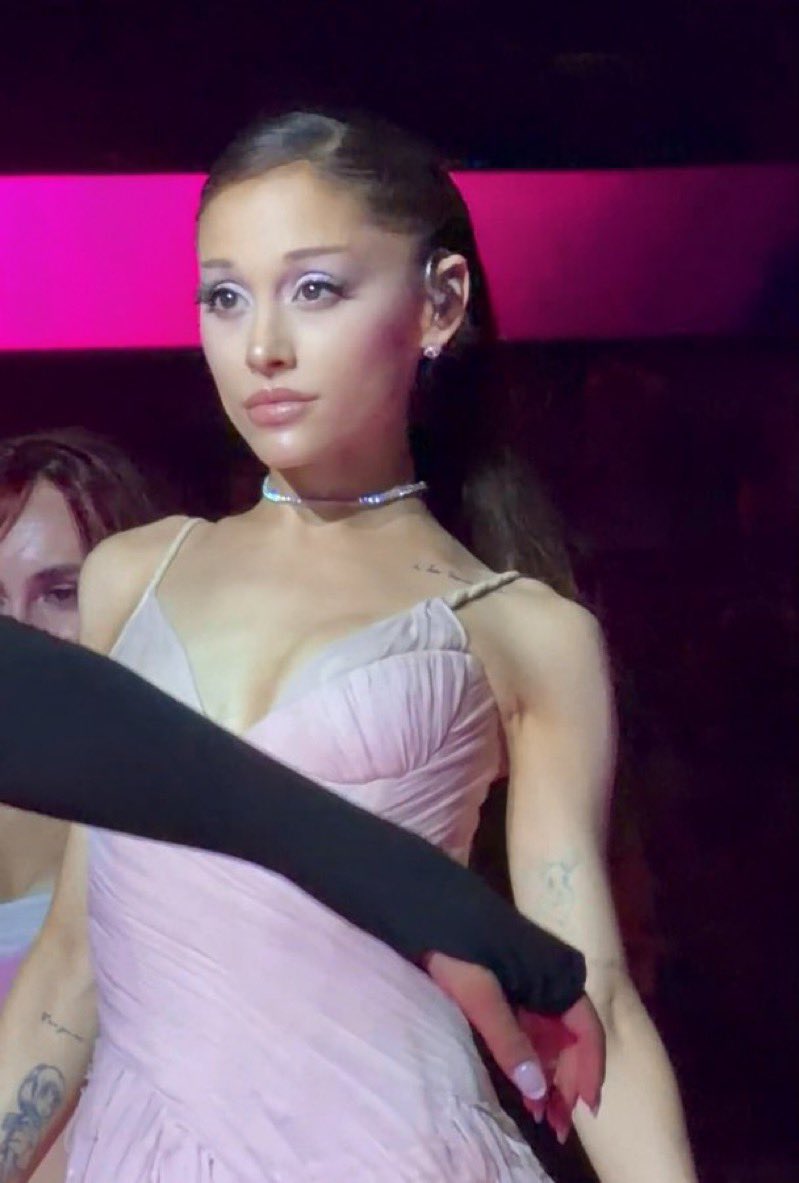 PopFusionHQ's tweet photo. Ariana Grande becomes the first artist in music history to be publicly diagnosed with an eating disorder by strangers on the internet, have her body relentlessly scrutinized throughout an entire tour, and still finish it with NO cancellations.

It’s worth noting that people who actually struggle with an ED can experience feeling out of place, *low energy*, exhaustion, and feeling physically drained, meanwhile Ariana was full of energy each show.