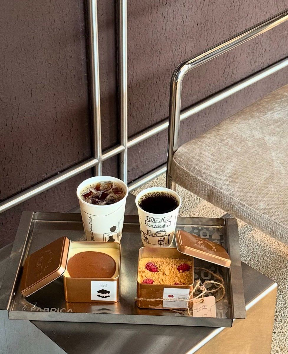 Rou7riyadh90's tweet photo. fabrica

- دوليسا 🌟🌟
- كاباس 🌟
- V60 , قهوة اليوم 🌟
مميز مكان و حلى ، يستاهل الزيارة 
الأسعار مناسبة
الفرع الجديد في الريان📍

 https://t.co/ny5jT4QmlI https://t.co/JpnfY1tN5R