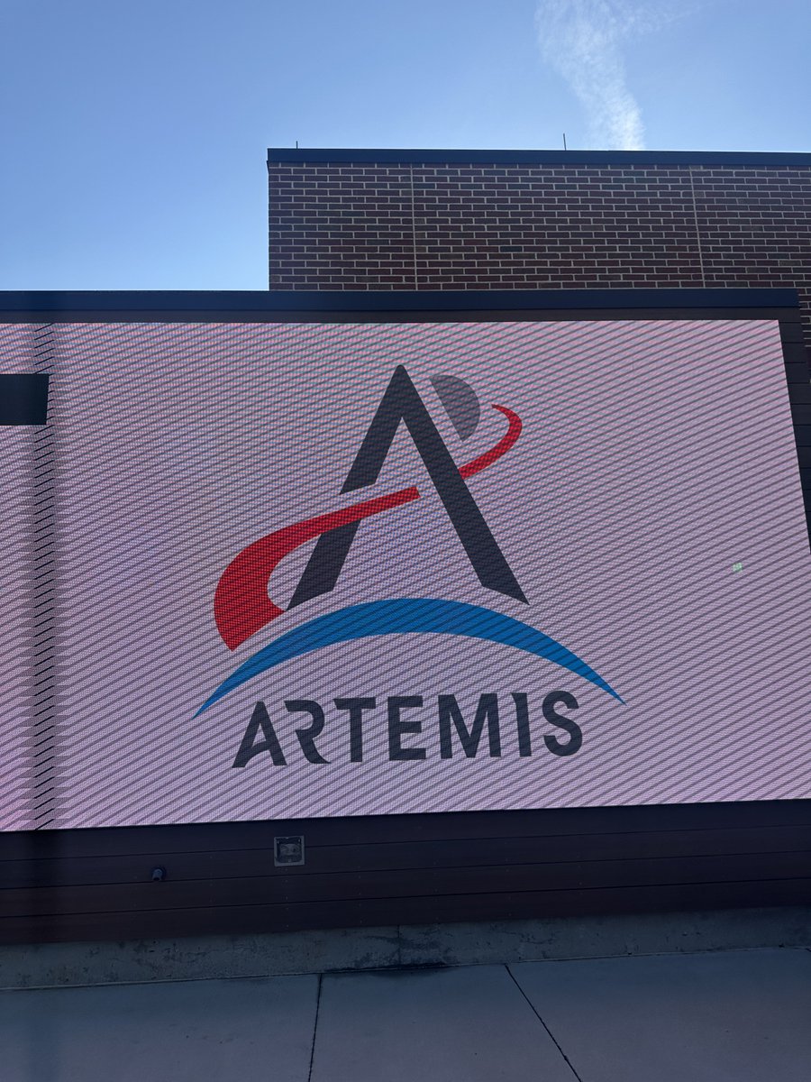 jimintano's tweet photo. waiting to see the Artemis II crew and we can hear them testing rockets down the road. I LOVE YOU HUNTSVILLE https://t.co/0eQB8LD0QW