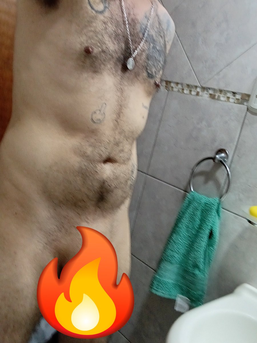 PollitoWeed's tweet photo. Dm? https://t.co/2N9wZVSmJM