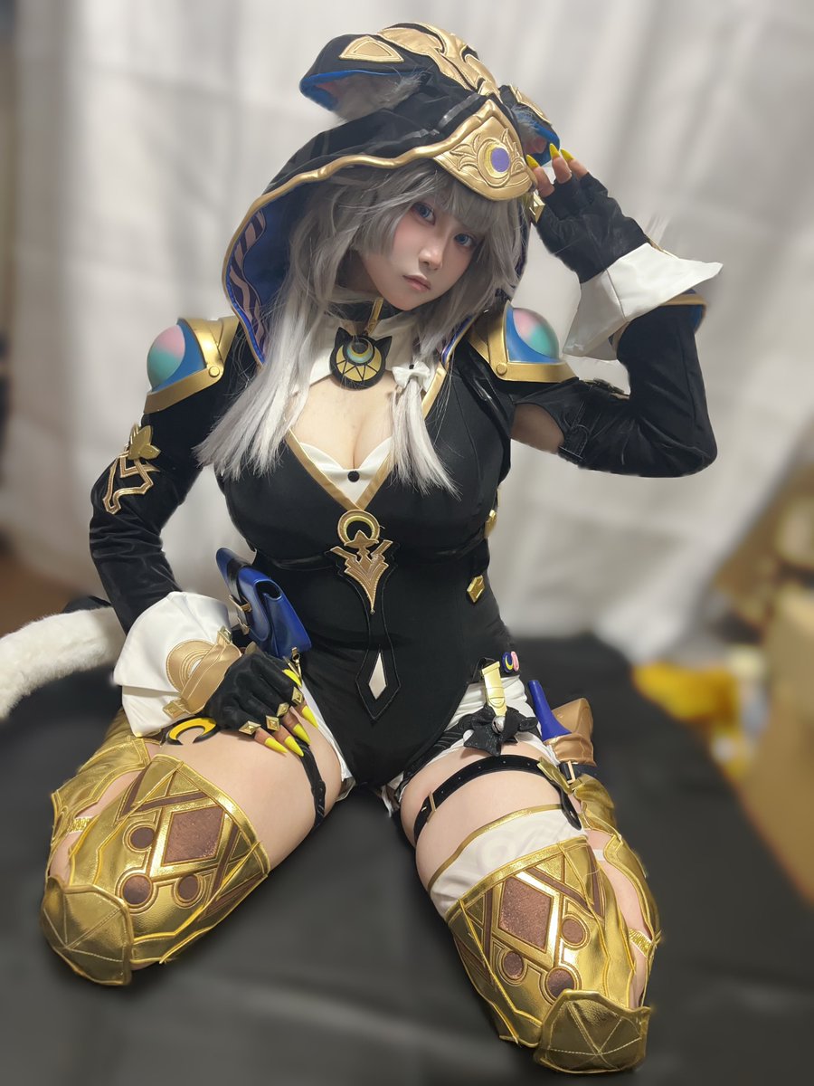 suigetsu_0129's tweet photo. 🐈‍⬛cos

(恐らく)仕事と茶道が混じった手の置き方

 #CipherCosplay https://t.co/1F4yoNnJJj