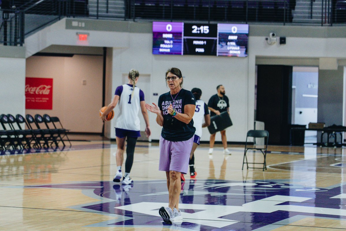 ACUWBB's tweet photo. We're back๐คฉ
#CBC #GoWildcats https://t.co/J5pu92HbuE