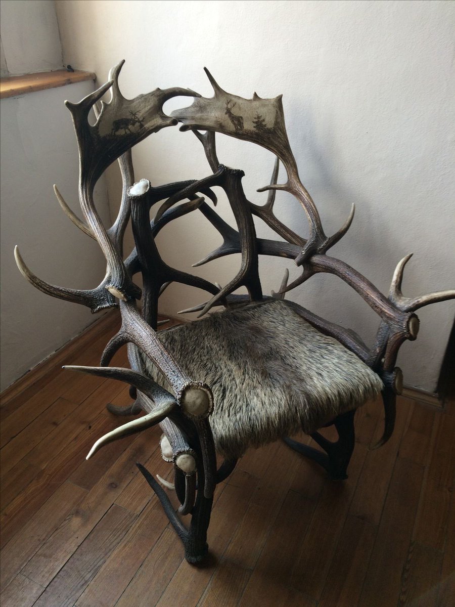 carnivcrs's tweet photo. nbc hannibal ass furniture https://t.co/hZREIv7L8E