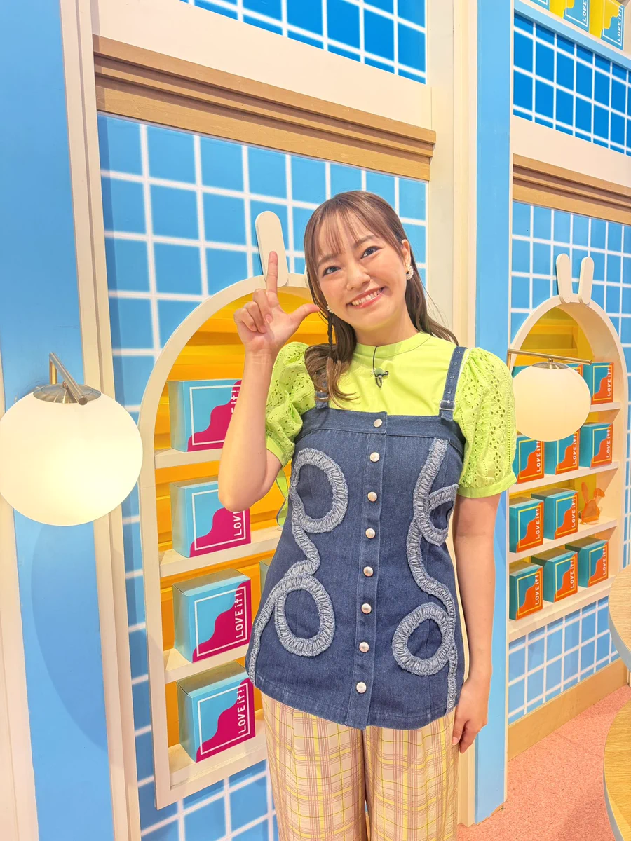 秋元 杏 月