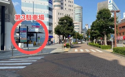 kimonocaravan's tweet photo. 着物キャラバンin浜松の会場のエニィは、
遠鉄百貨店 第3駐車場のビルの1Fにあります。
雨でお車で来ていただいても、
濡れずにご来店いただけます☺ https://t.co/K7sCJiIyFW