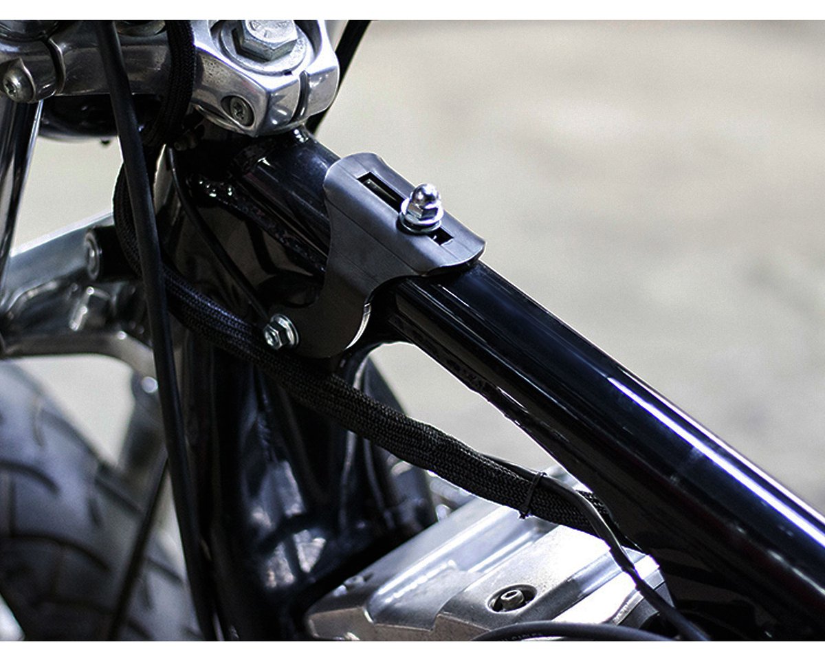 VickyVerhem3ef's tweet photo. ◆For universal tank installation: “Gas Tank Bracket”◆

Here’s an example of the installation
*028922: Motor Rock 86-03XL Gas Tank Bracket

Installing a universal tank on an XL Sportster usually requires drilling the frame. That can feel a little https://t.co/uKqooesCcv