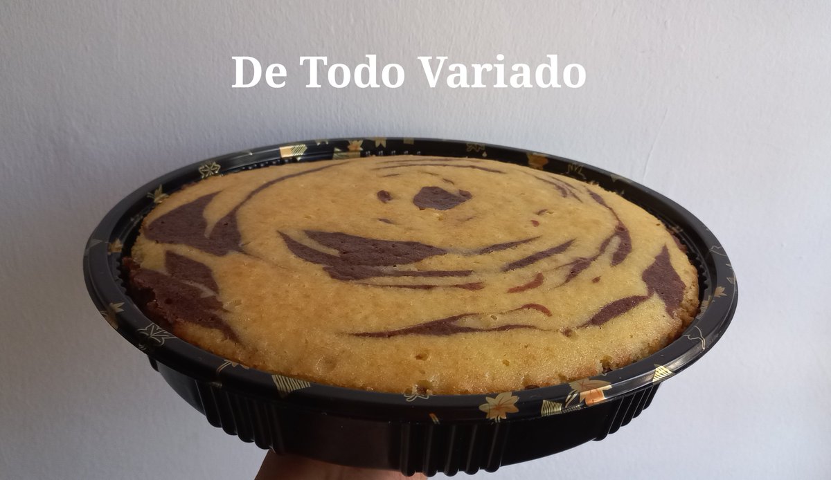 Detodovariado's tweet photo. Rica torta marmoleada de 1 kilo 😋

#detodovariado #lechería #tortamarmoleada https://t.co/406B49e5dJ