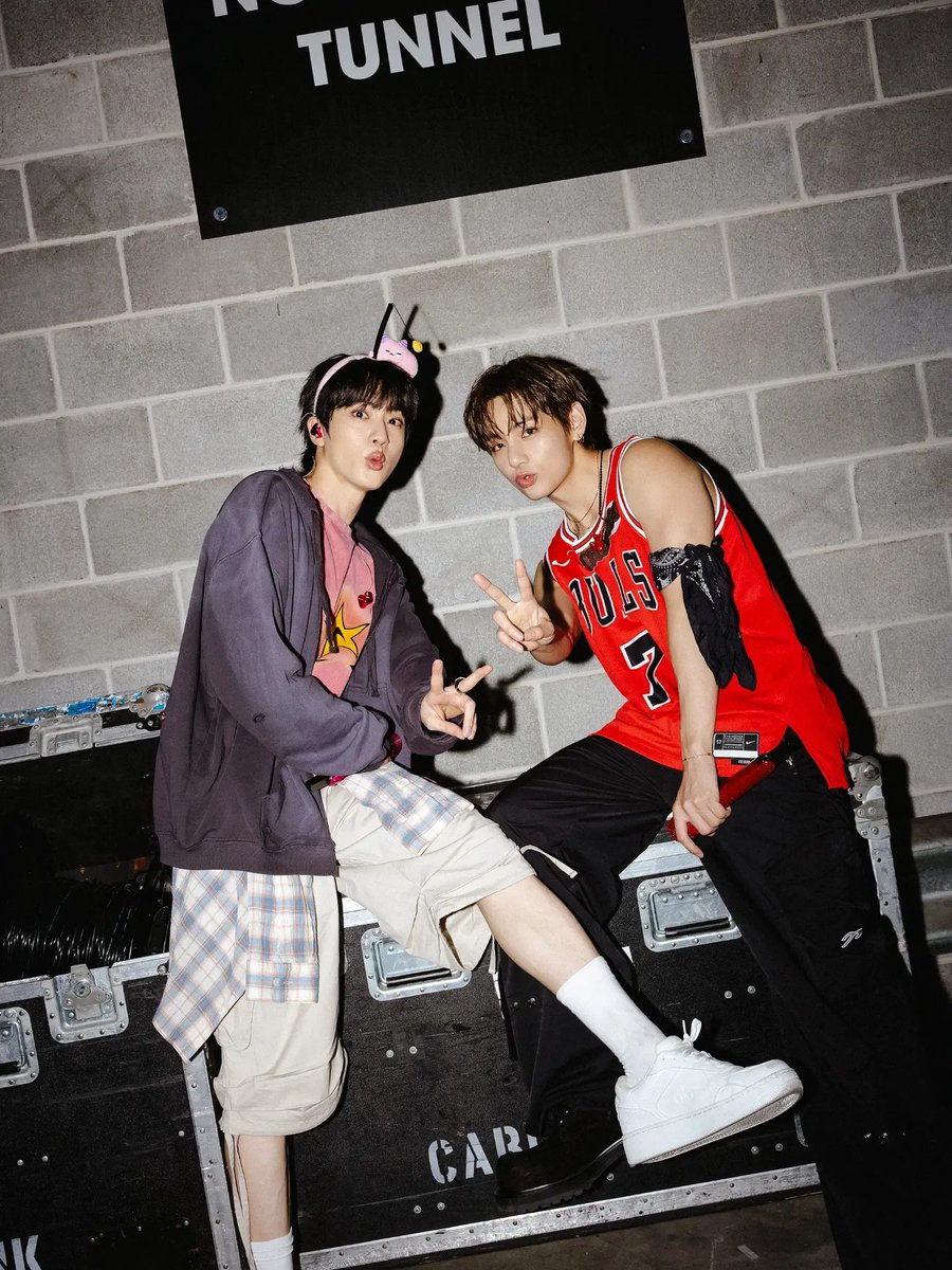 dalbit_bangtan's tweet photo. 📸 INSTAGRAM

Jin post https://t.co/bRKveZT5q3