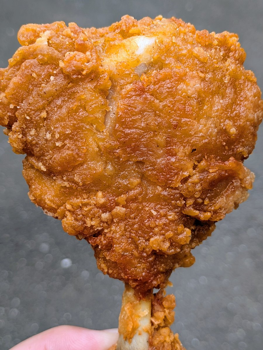 dekamoriramen's tweet photo. セブンイレブンの
極みチキンが完全に仕上がってた
デカくて安くてとにかく美味い https://t.co/ab7bDTwsu1