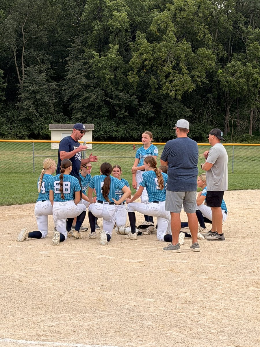 BrooklynV2030's tweet photo. Had a great weekend with my @BarracudaAces softball team 16u Gentzler. Went 5-0 at the @PG_Softball showcase in Iowa City in the 16u open class. Ended the weekend #7 pitching top performer. #softball #pitcher #fastpitchsoftball #iowasoftball https://t.co/t1uexsgZO2