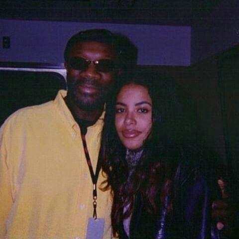 Aaliyah_Fanatic's tweet photo. Aaliyah with Isaac Hayes (Chef from South Park), 2000 https://t.co/IPH3LXMkal