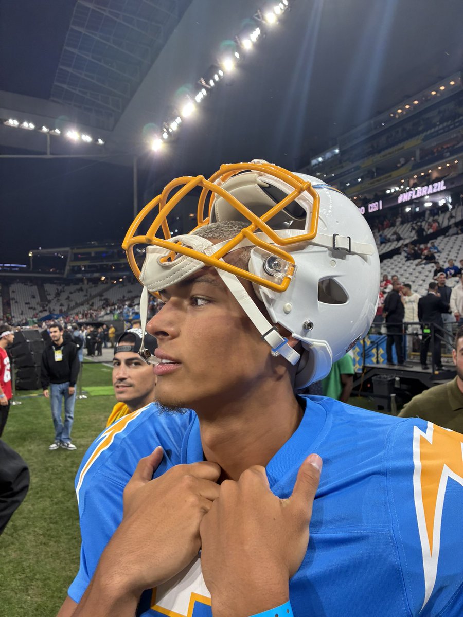 Mar3lg's tweet photo. Just signed with the chargers! Amazing opportunity, went undrafted but got the call personally from the man himself, the commissioner of the NFL Roger Goodell (see last picture).  Super happy make sure you go to the gram to see my routes on the beach for more of me! Hit the dms big investor as well.
