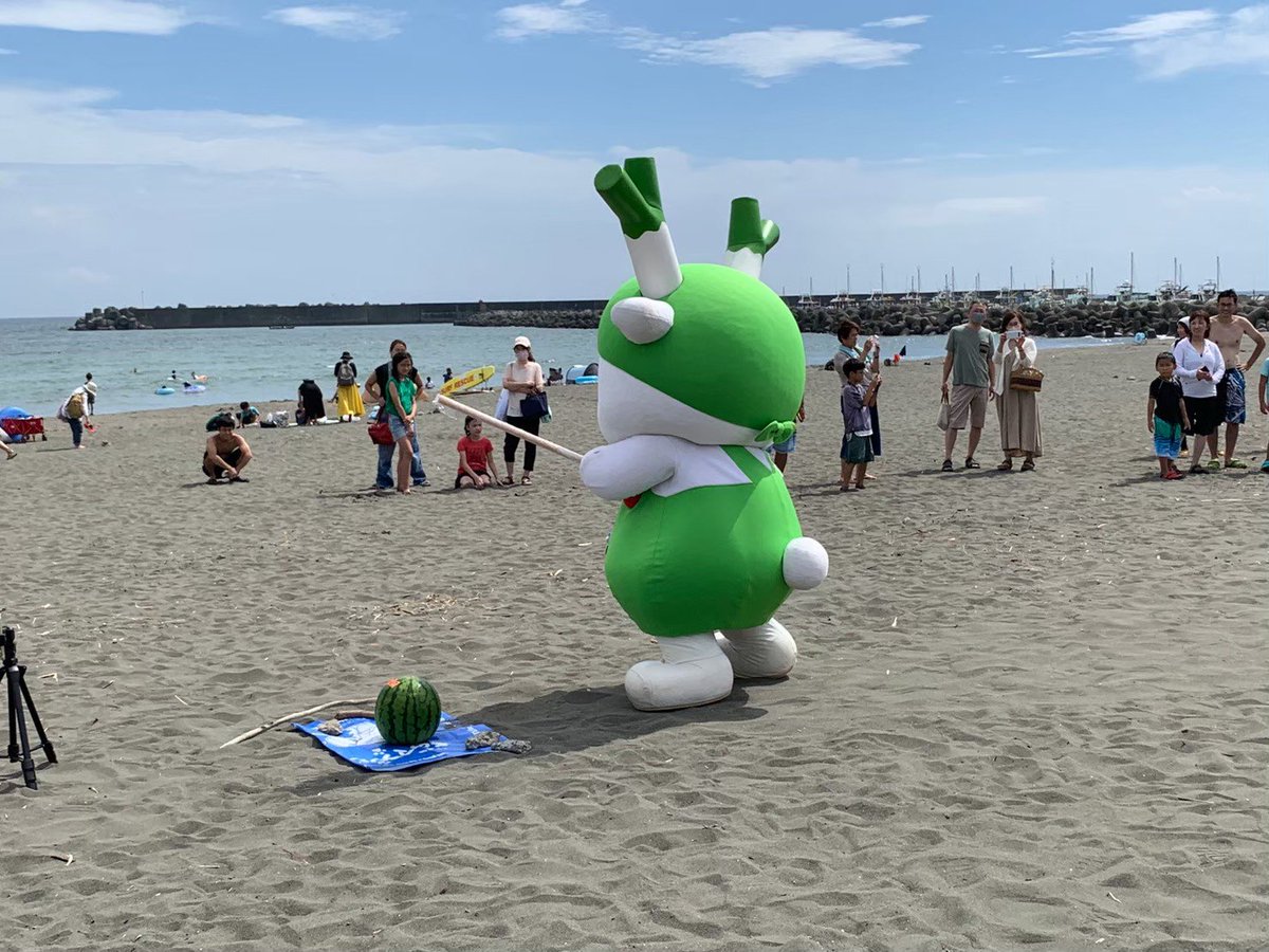fukkachan's tweet photo. 夏が終わりそうになると急に夏っぽいことしたくなる〜Y(o≧ω≦o)Y🍧

今日から9月がスタート❣️

今日も１日元気によろしくおねぎしまぁ～す♪Y(o0ω0o)Y https://t.co/sJpk0vQ6Zq