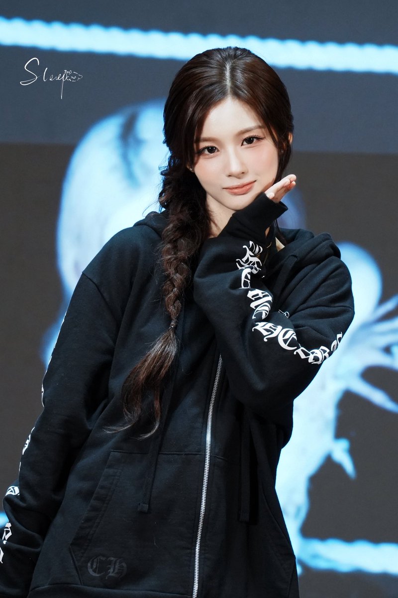 sleep_0520's tweet photo. 260830 MS

#설윤 #SULLYOON 
#엔믹스 #NMIXX https://t.co/KgSwGm6Jxo