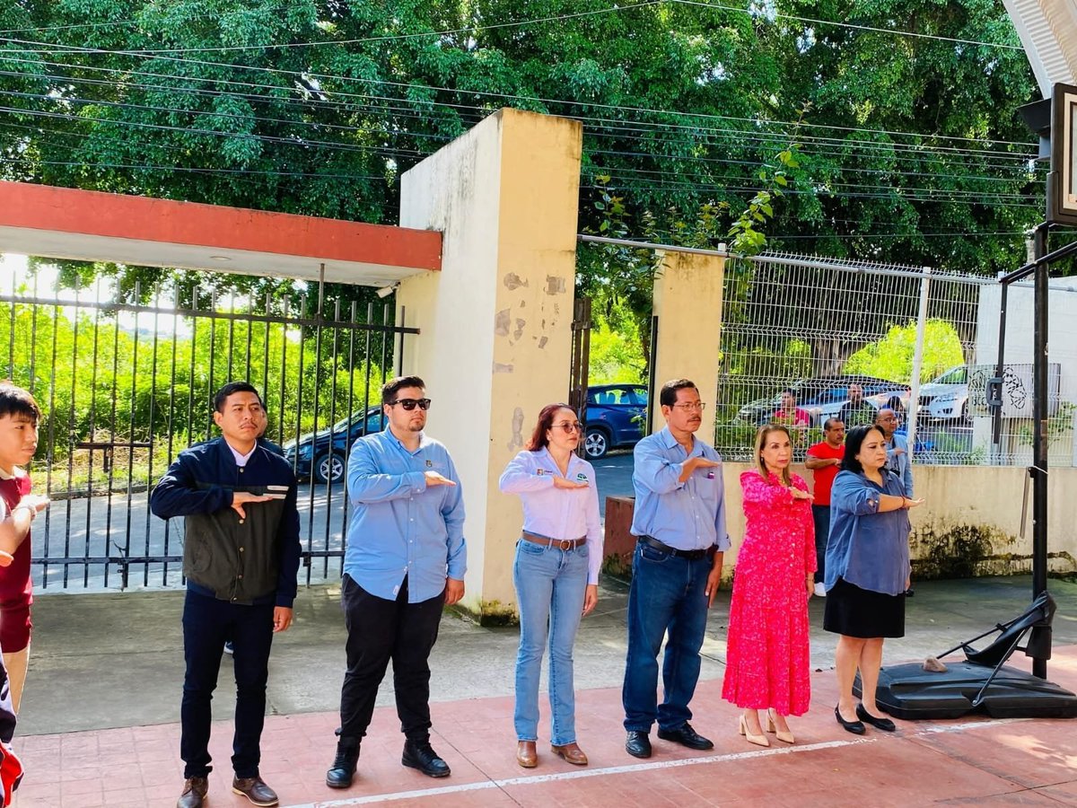 FnerrrC63857's tweet photo. La FNERRR se une al grito de justicia: ¡CCT y basificación para la Preparatoria Amado Nervo ya! @SEPEN_NAY @MiguelANavarroQ #NayaritasIgnoradosPorLaSEP https://t.co/XZNxUjUjen