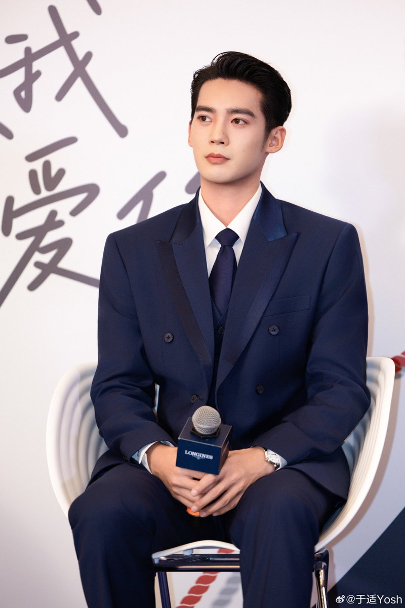 yoashan's tweet photo. It was such a pleasure to meet with Longines in Kunming, where I stepped into the “Wave-Making Moment” pop up experience space and joined a Qixi conversation about time and the sentiments we hold dear. https://t.co/MHx4AZ2yFD