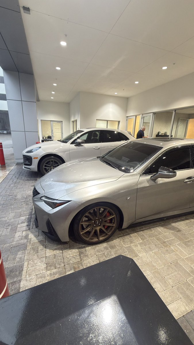 davidespinalts's tweet photo. #lexusis350 #is350 #lexusis350fsport #is350fsport https://t.co/0ykqXJVx4z