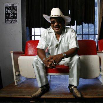 soultrackscom's tweet photo. Happy Birthday to legendary R&B singer Archie Bell of The Drells https://t.co/6OSZwWYChV https://t.co/FCujERCCrj