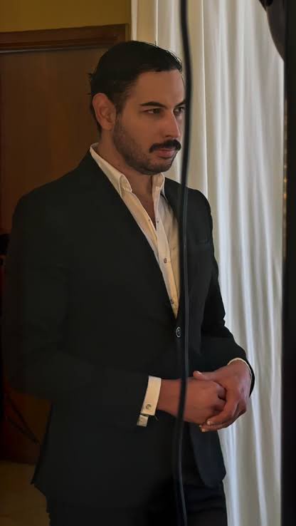 gerardoperry's tweet photo. FE DE ERRATAS: Ni de la paca ni de las diseñadoras tailandesas, el vestido de Mariana Ochoa es del diseñador orgullosamente mexicano Felipe Alvarado quien ha vestido a varias reinas de belleza. #LaCasaDeLosFamososMéxico #LaCasaDeLosFamososMéxico4 #LaCasaDeLosFamososMx https://t.co/0QGVwBeDoF