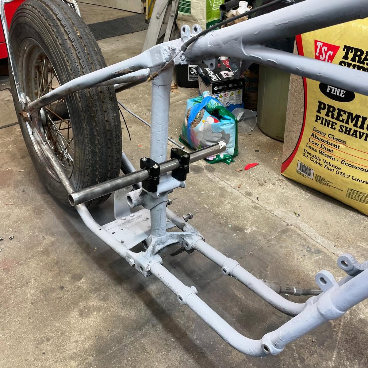 MarvelBrue8km's tweet photo. A little progress on the Triumph lighting, front brakes, and fabricating a left-side jockey shift. https://t.co/okixDR1BsA