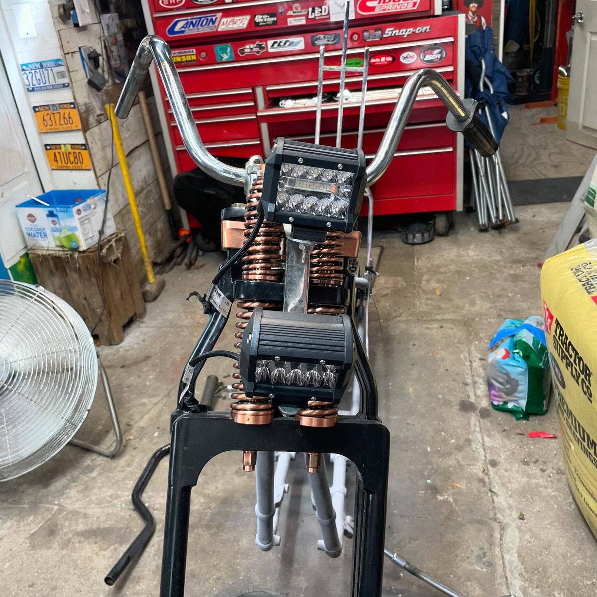 MarvelBrue8km's tweet photo. A little progress on the Triumph lighting, front brakes, and fabricating a left-side jockey shift. https://t.co/okixDR1BsA