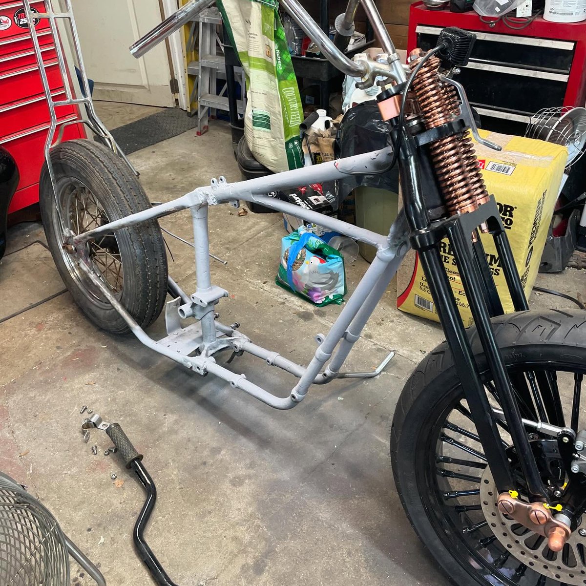 MarvelBrue8km's tweet photo. A little progress on the Triumph lighting, front brakes, and fabricating a left-side jockey shift. https://t.co/okixDR1BsA