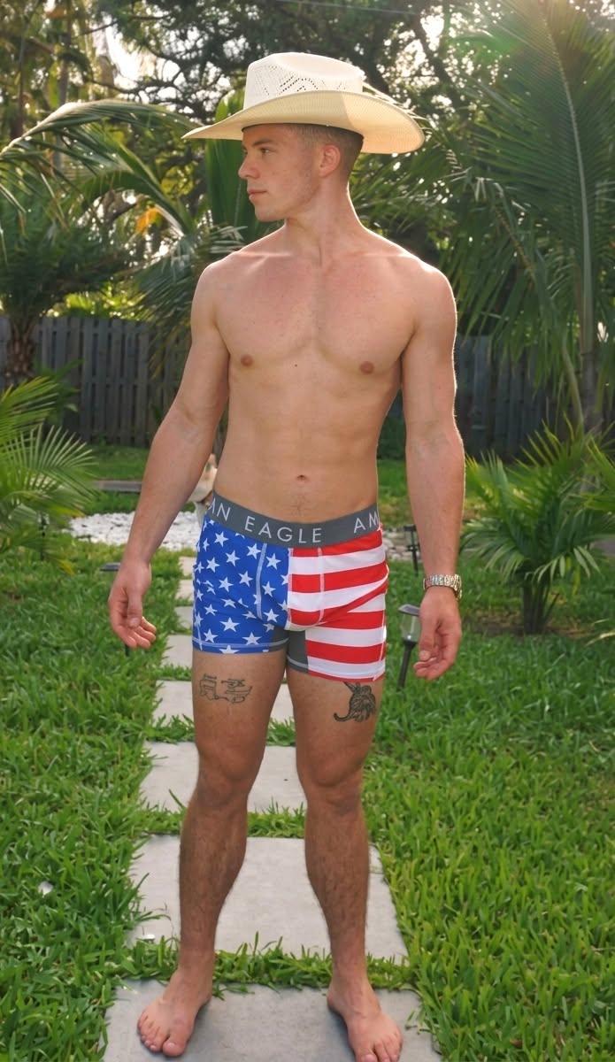 Navythunder808's tweet photo. Oh say can you see.....😍 https://t.co/j8QyvhwDSt