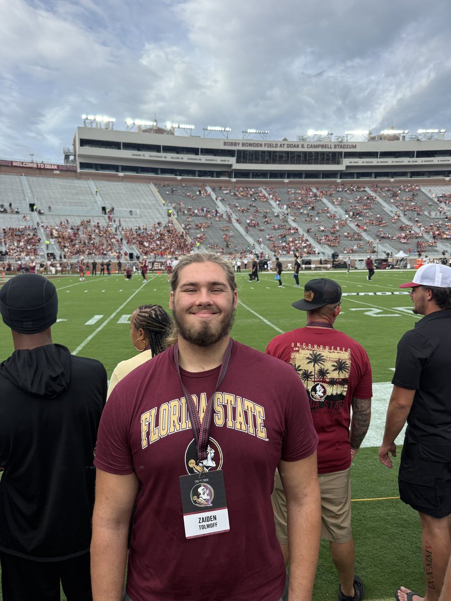 ZTolmoff's tweet photo. An unforgettable first! Thank you @JustinCrouse7 for inviting me to my first college football game and recruiting event at @FSUFootball. I appreciated the one-on-one conversations with @Coach_Norvell, @CoachHand and the OL staff. Grateful for the hospitality! @jfar640 @SumnerFBHC https://t.co/miCuBLmema