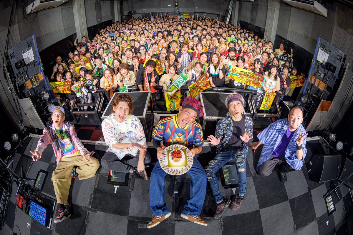 TAKE_FLOW's tweet photo. どーも　 #FLOW炎の12カ月オフライン GC編@大阪
photo by SUGI
@Sugi_Yu7 https://t.co/AfrNxxDfXq