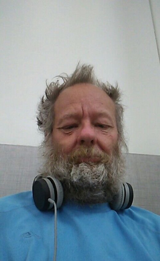 Mausbd's tweet photo. Hello, can we chat on Zangi? https://t.co/A5b8Zvg43u