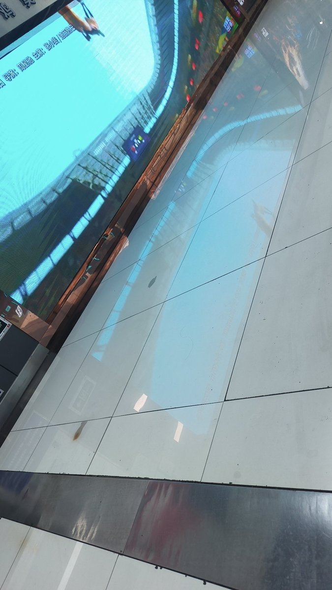 LengDong19's tweet photo. 昨天晚上迷了很久，感觉是应该把那些出生项目方拉清单挨个反向嘴撸一遍，仔细想想又能怎样呢，人家已经出完货享受美好人生了，留下的或许只有做市商把，真是唏嘘啊。

         还会有新的机会吗？ https://t.co/n48d8f4skk
