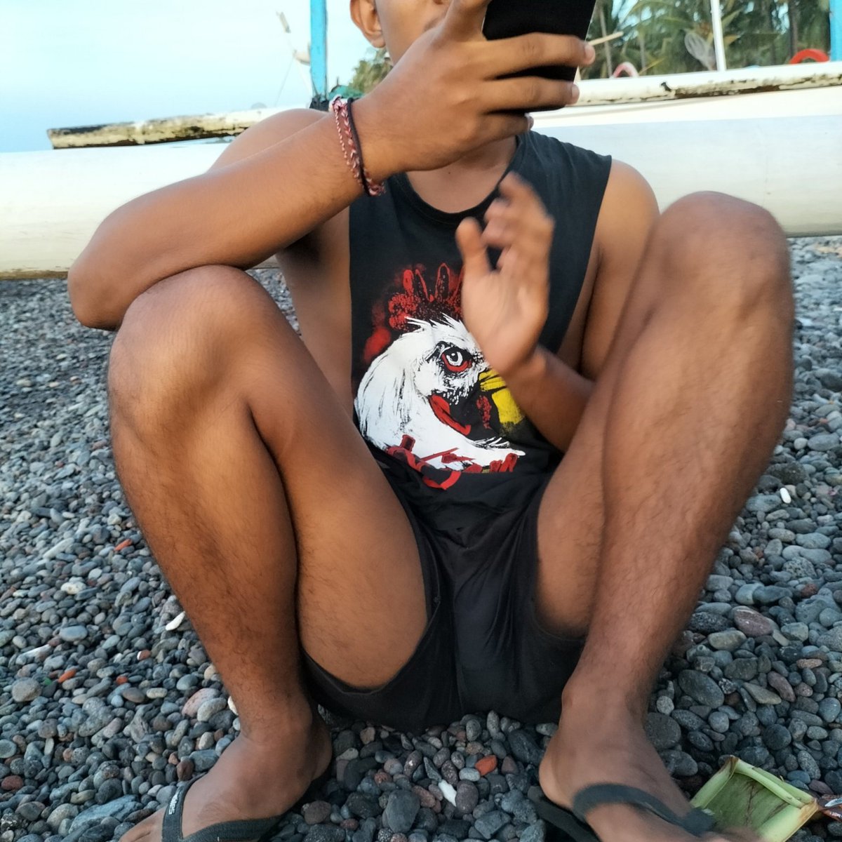 Ariawan22201257's tweet photo. 🤭 https://t.co/XQl3jGVMsZ
