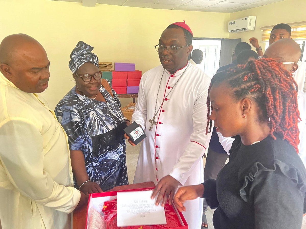 haywhyutd's tweet photo. CBCN Hosting Committee Intensifies Preparations in Osogbo
The CBCN Hosting Committee of the Catholic Diocese of Osogbo today met with the Local Ordinary, Most Rev. John Akinkunmi Oyejola, to consolidate ongoing plans and intensify preparations for the forthcoming Catholic Bishops’ Conference of Nigeria (CBCN) gathering in Osogbo.
The meeting reviewed key aspects of the hosting arrangements, after which members went round the various locations to inspect the plans on ground, assess progress and ensure that all necessary preparations are in place.
With the gathering fast approaching, the Diocese is leaving no stone unturned in its efforts to ensure a successful and befitting hosting of the Bishops of Nigeria.
#CatholicDioceseOfOsogbo
#CBCN