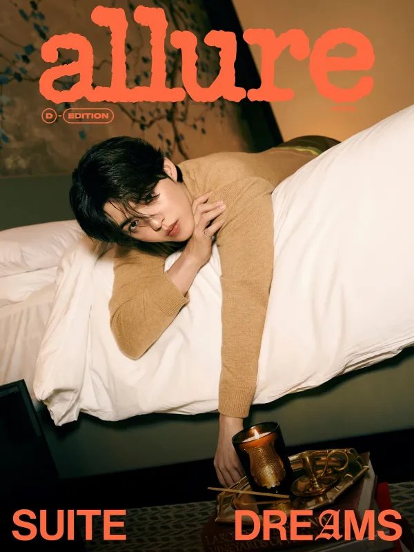 CheolsNoona's tweet photo. 'SEVENTEEN's Prime Minister SCOUPS becomes a French royal crown prince'

'The Prime Minister' (they playfully shortened 총괄리더 to 총리 that means prime minister) of the group SEVENTEEN, SCOUPS, exuded the atmosphere of the French royal family through a pictorial.

On the 1st, SCOUPS, the 'Prime Minister' (general leader) of SEVENTEEN, unveiled a fashion magazine pictorial he worked on with a brand officially certified by the French royal family.