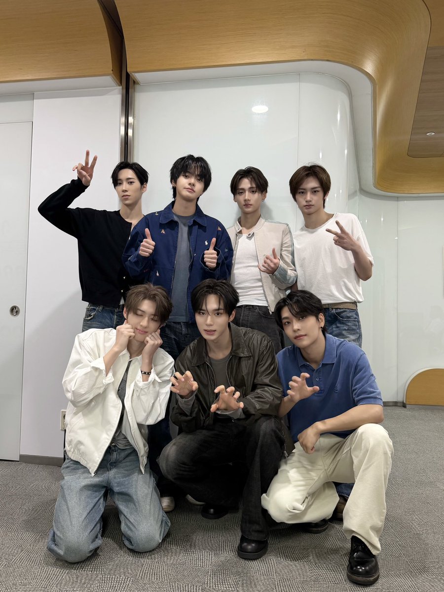 ALD1_official's tweet photo. 2026.09.01. MBC FM4U 정오의 희망곡 김신영입니다

#ALPHADRIVEONE #ALD1
#알파드라이브원 https://t.co/QcLds96l2y