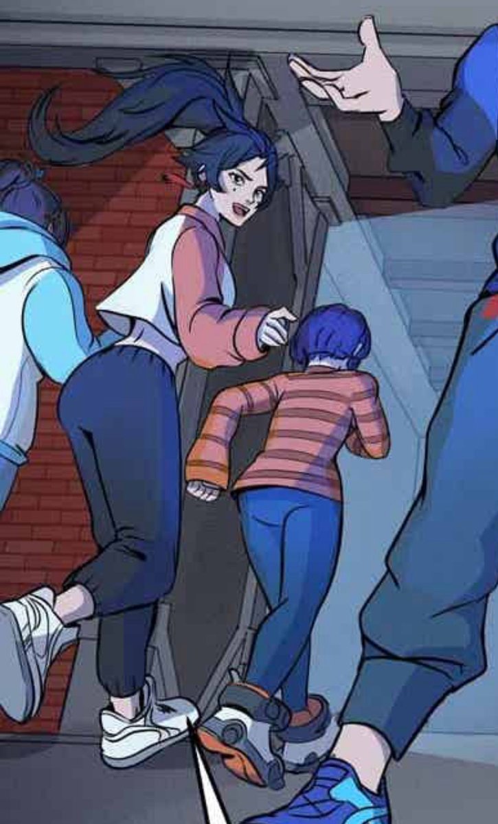 CosmicflareCEO's tweet photo. They’re running from the new undivided chapter https://t.co/PlLDmiEU0U