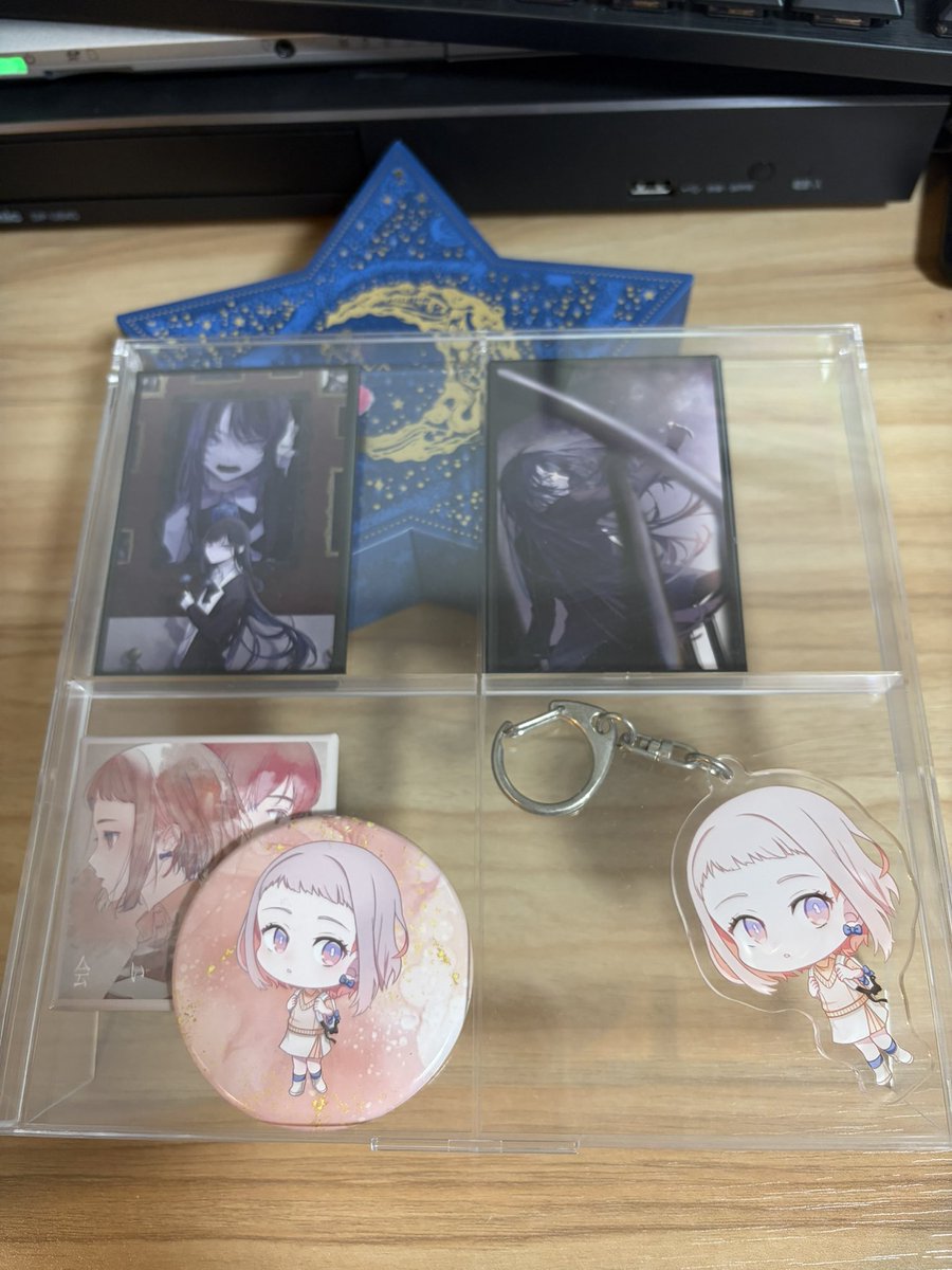 Ado_enigma's tweet photo. 帰宅😮‍💨
アクキーたちとりあえずこのくらいです
早めに準備済ませて発送します🫡 https://t.co/H79UryniLT