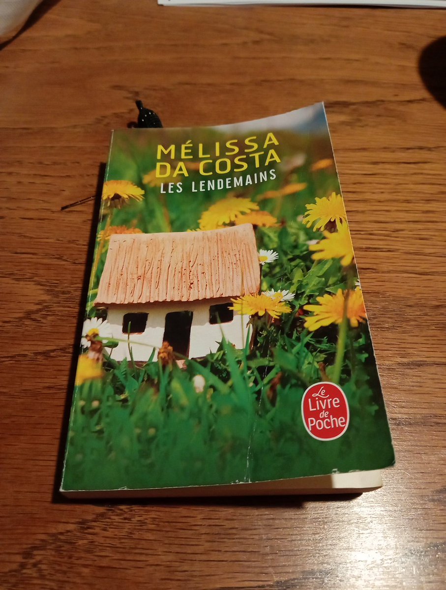 DavidGallet's tweet photo. Vous avez dit bienveillance, humanité, simplicité et vie... Voilà un beau résumé de ce livre. https://t.co/VEaneTK8ih
