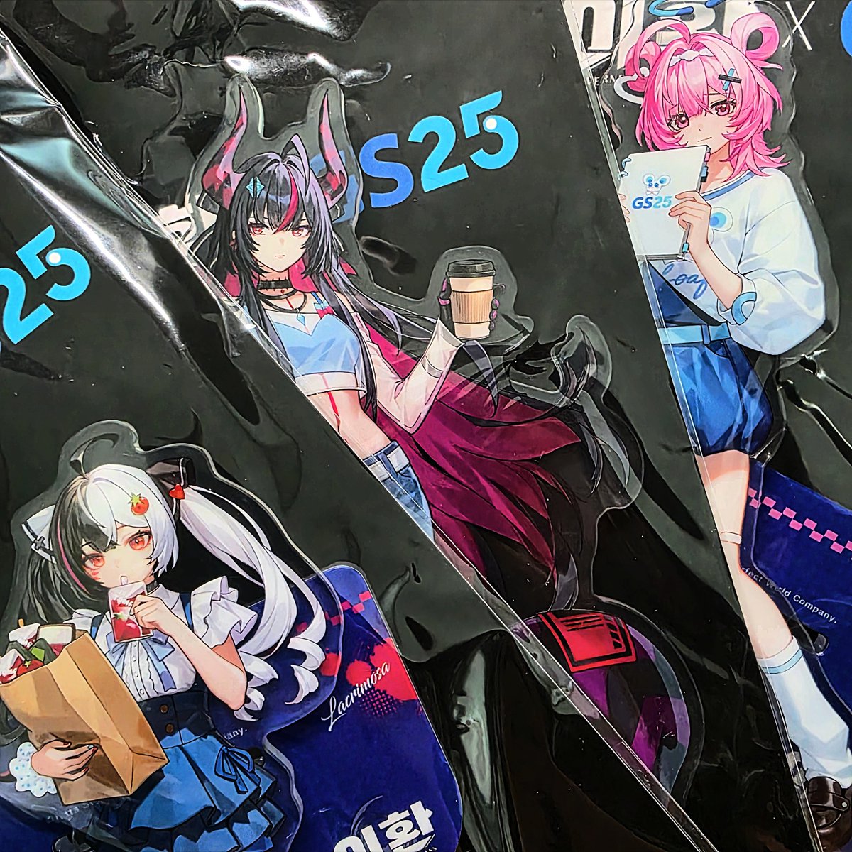 stage429's tweet photo. 🎁 RT EVENT

gsコラボ長パッド、キーホルダー2個、アクリルスタンド1個、ムードライト set 

コラボのようなグッズが多数用意され、抽選でプレゼントしようと考えています 
(外国人・韓国人を問わず参加可能です)

当選発表 DMにてご連絡 🙇🏻‍♀️ https://t.co/9tp1S0AJjP