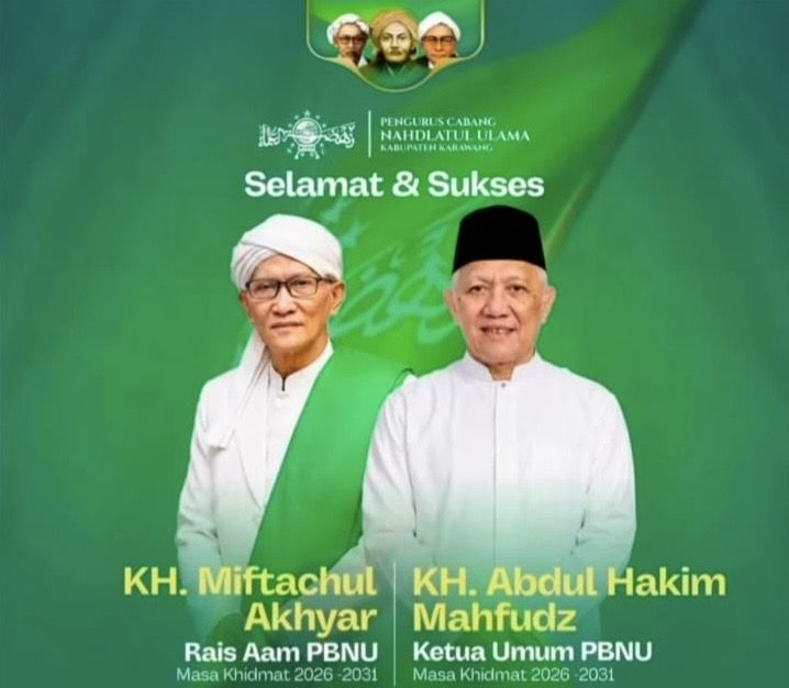 riyantorazak's tweet photo. Cipasoeng- Tambak beras 
--
Muktamr cipasoeng : pada masa orde baru dengan kedaan sosial politik waktu itu

muktamar tambakberas : tahun 2026 : era digital 'keterbukaan dan zaman bebas 

persamaanya : campur tangan penguasa 

perbedaannya ? 

huhoe https://t.co/r9AgtY1sd4