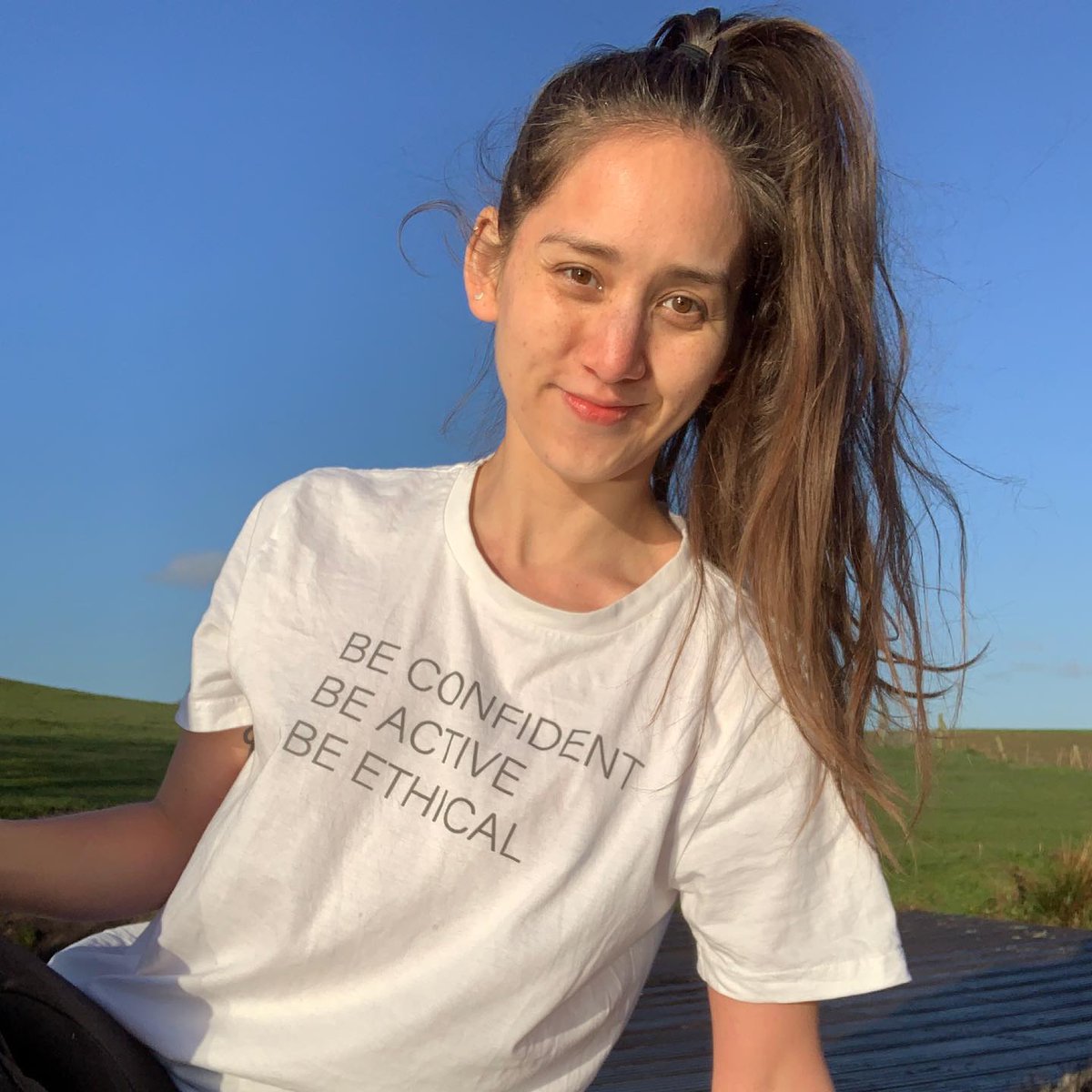 FrediaWaleex's tweet photo. Mental health affects us all differently. Be as kind to yourself as you would be to someone else. Comparison only causes pain. Pause, reflect, and remember what you do have. https://t.co/lSGxDhQ15M