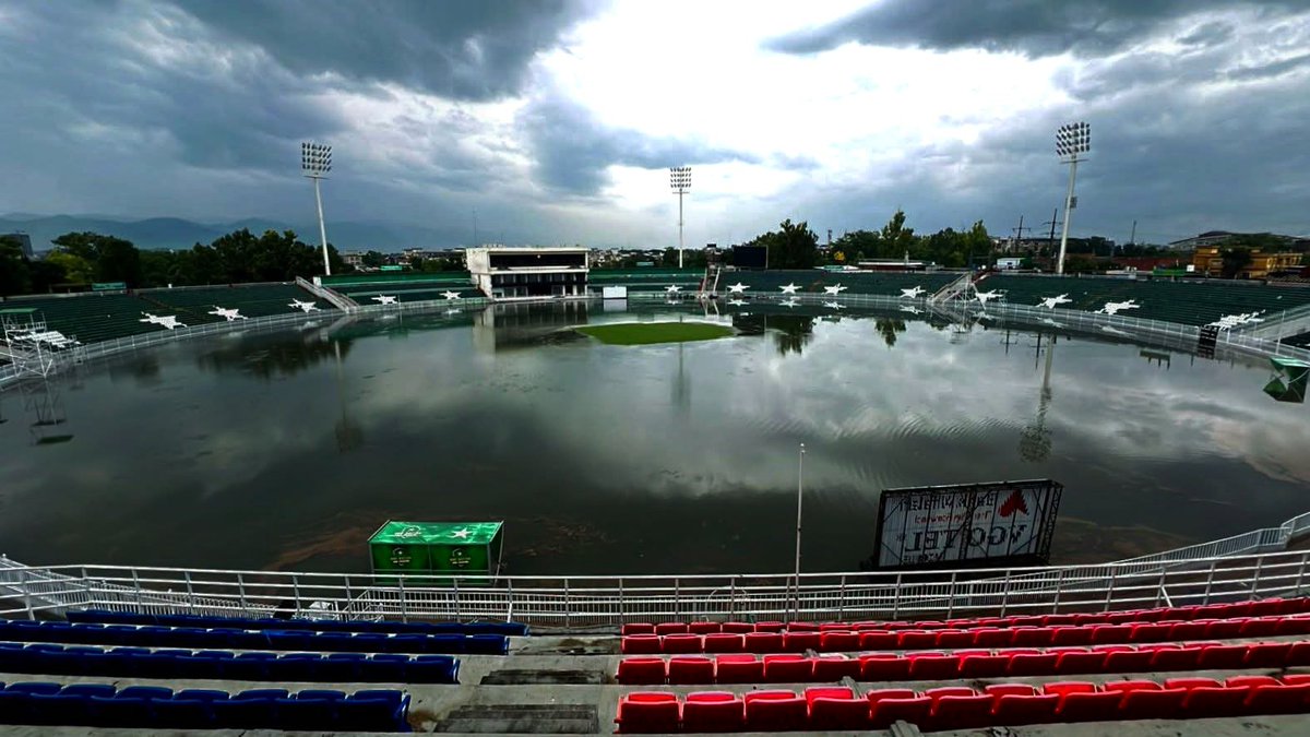 sohailimrangeo's tweet photo. Pindi Stadium after Rain 
#Rain #Rawalpindi https://t.co/Ia8qye7B3y