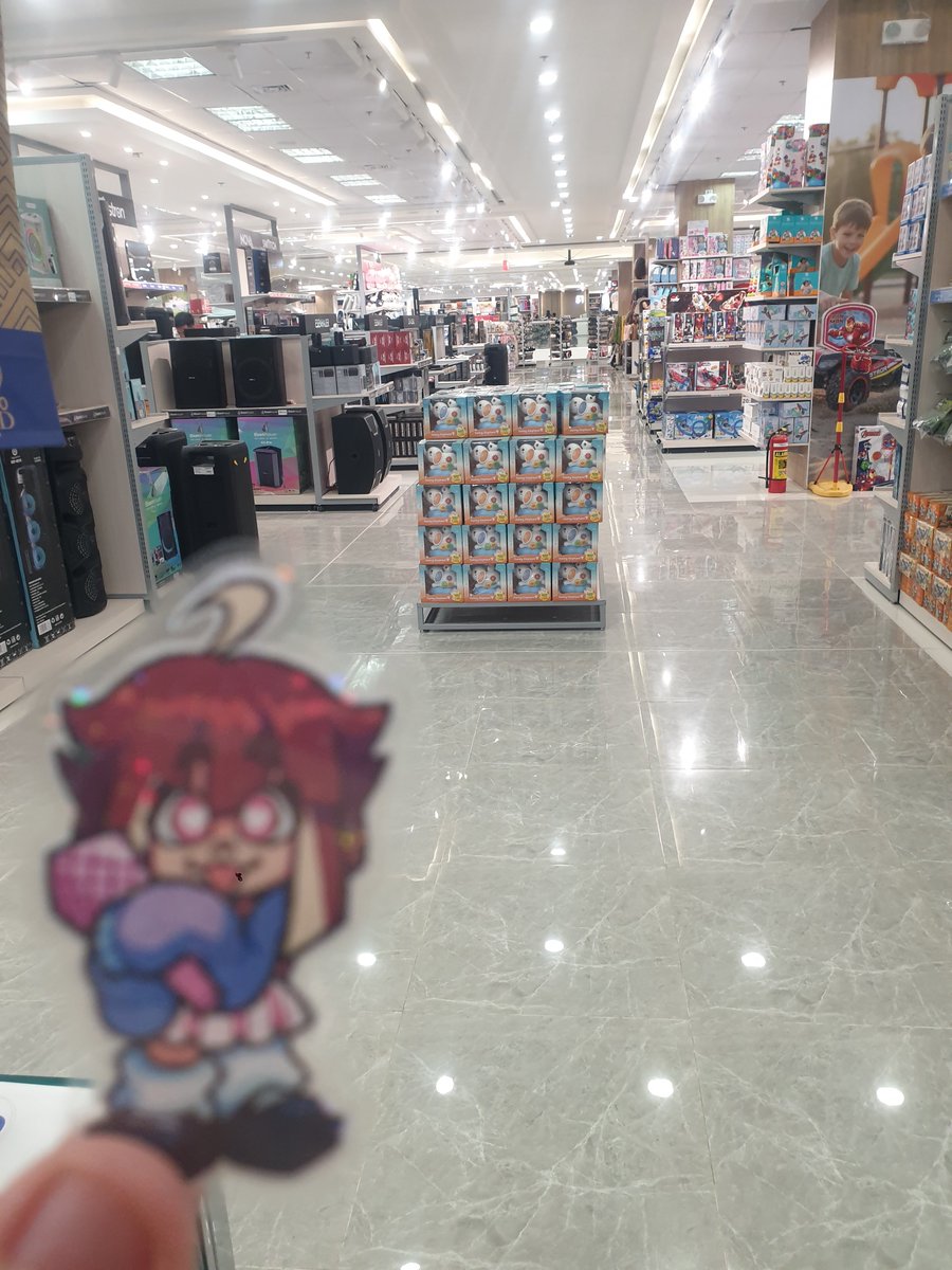 LitteralPea's tweet photo. I took QT out to see my favorite shopping mall!! Gaisano Grand The Mall

#FNF #fridaynighfunkin #QT #QTrewired https://t.co/I2uyEPSctS