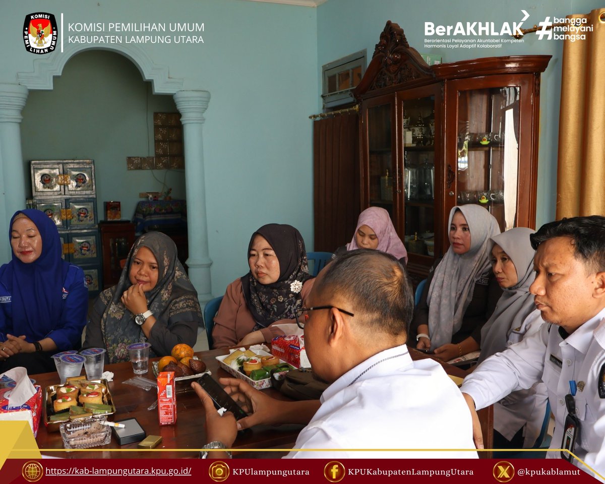 kpukablamut's tweet photo. #TemanPemilih , KPU Kab. Lampung Utara Melakukan Kunjungan dan Koordinasi terkait Pemutakhiran Data Partai Politik Berkelanjutan Semester 2 (dua) Tahun 2026 bersama DPC Demokrat Kab. Lampung Utara. Senin, 31 Agustus 2026.

#kpumelayani
#kpukabupatenlampungutara
#kpulampung https://t.co/6OZBpNgLcp
