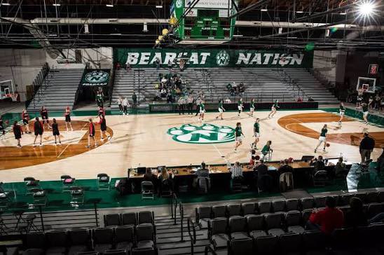 emmett_delp's tweet photo. After an amazing conversation with Coach Keeley, I am blessed to receive an offer from Northwest Missouri State University! #agtg #bearcats https://t.co/yw1hv8uppg