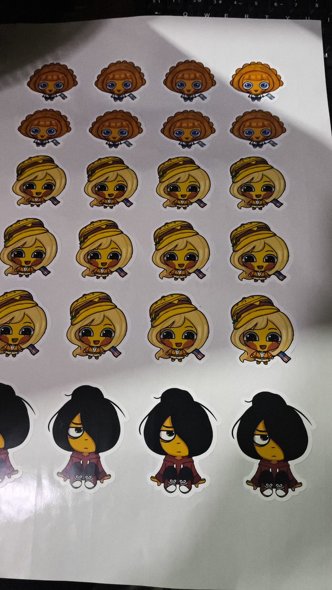 JazTea19's tweet photo. If you think I hate you, remember that I have to cut all these freebies for you.... https://t.co/1xP8yW4ZBy