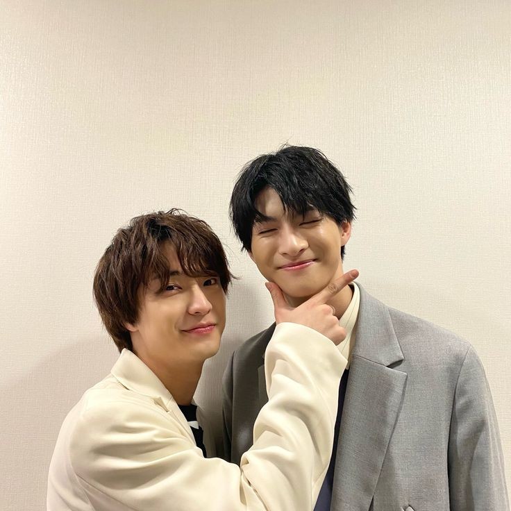 ureshimeji's tweet photo. The beauty of loving sakurashimeji lies in their duo dynamic; even if you start with a clear bias, the synergy between the two inevitably wins you over completely for them both 💚💙 https://t.co/iRT4JXT3Ho