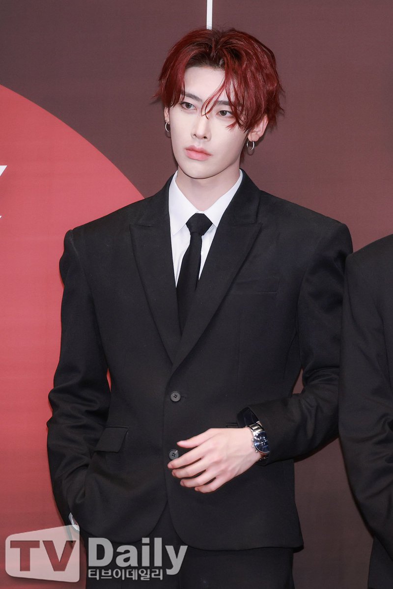 Sunadoukei's tweet photo. [TD포토] 앤더블 리키 '강렬한 카리스마' (출처 : 네이버 연예) https://t.co/2CSQoNOITT

#리키 #沈泉锐 #リッキー #AND2BLE #앤더블 https://t.co/tcZtW5RcLi