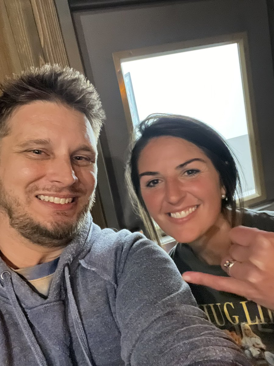 FearTheCryptid's tweet photo. Had such a great time with so many friends up in Soo Sault Marie for the Ghostly Great Lakes Weekend! @aaronsagers @estepr @THEJeffBelanger https://t.co/zFoEQfCT5B