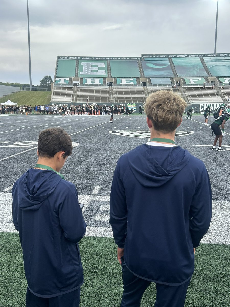 QB1Costanza's tweet photo. Great experience and visit at @EMUFB home opener against Sacramento State!!Big conference win!! Thank you coach @Coach_Creighton and the rest of the staff. @M__Piatkowski @pratleyac @pratleytc @stjoefootball @LandonHall_QB27 @QBCoachHolc @nextlevelqba @QBUniverseQBU @Leo1695728 https://t.co/L0RrvfApW8